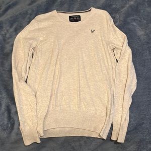 EUC American Eagle V Neck Lightweight Sweater size Medium